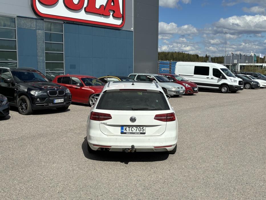 VOLKSWAGEN Passat 2018