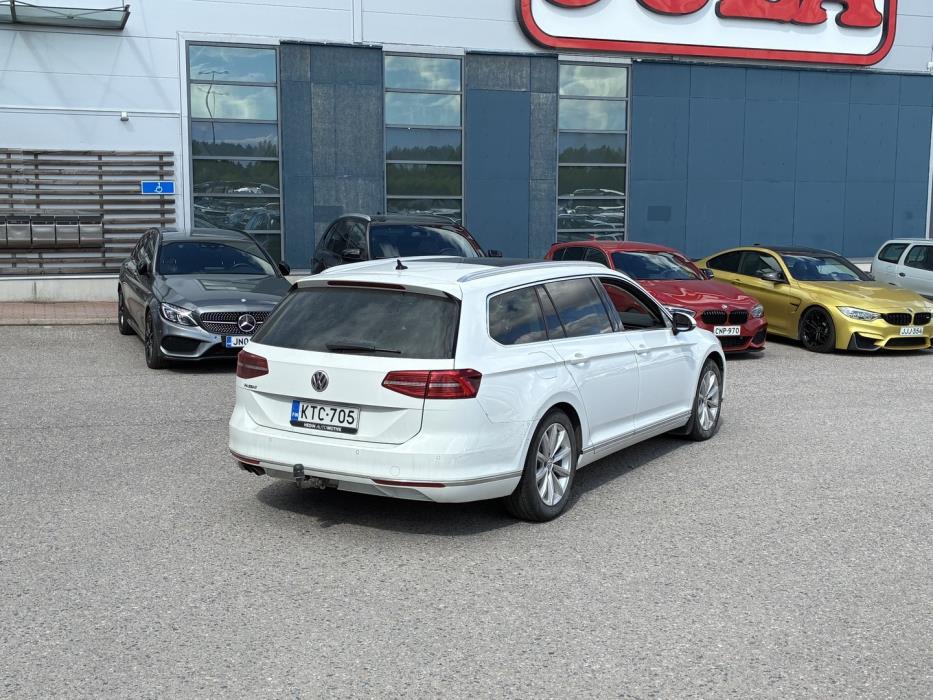 VOLKSWAGEN Passat 2018
