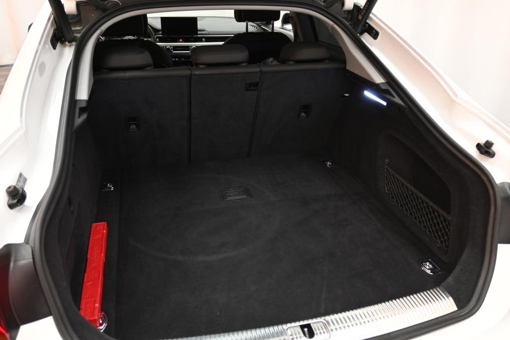 AUDI A5 2021