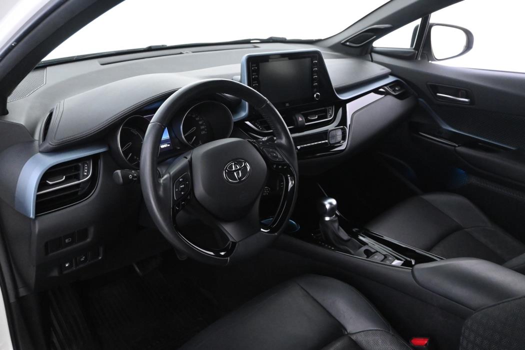 TOYOTA C-HR 2021