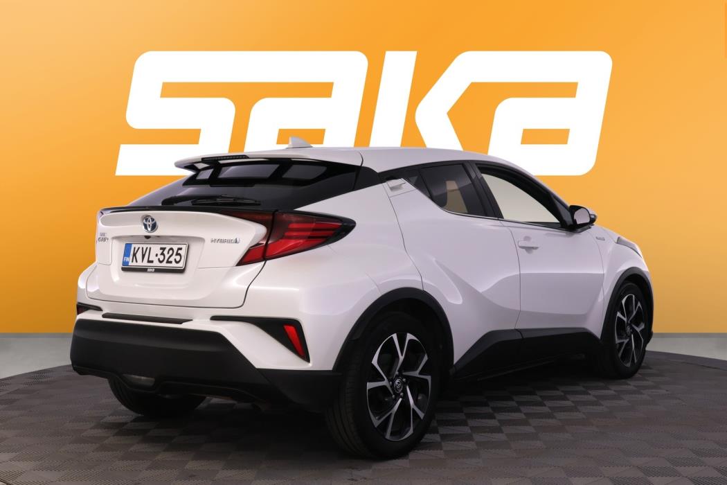 TOYOTA C-HR 2021