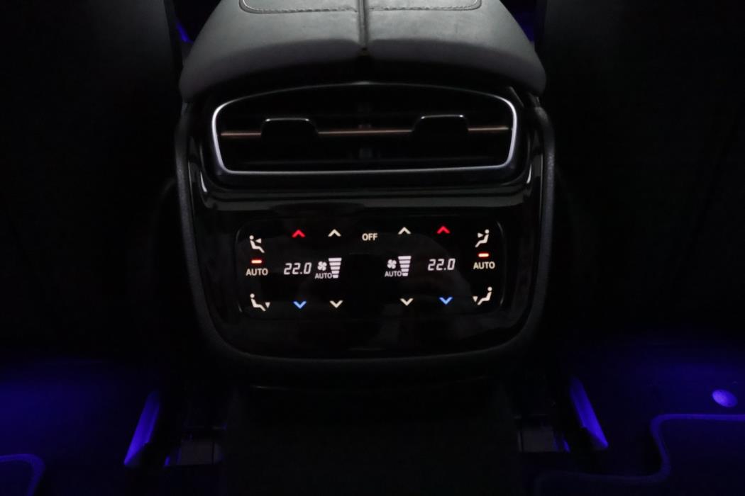 MERCEDES-BENZ EQS 2022