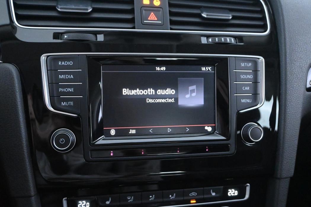 VOLKSWAGEN Golf 2014