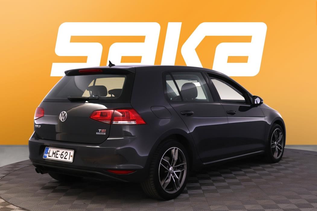 VOLKSWAGEN Golf 2014