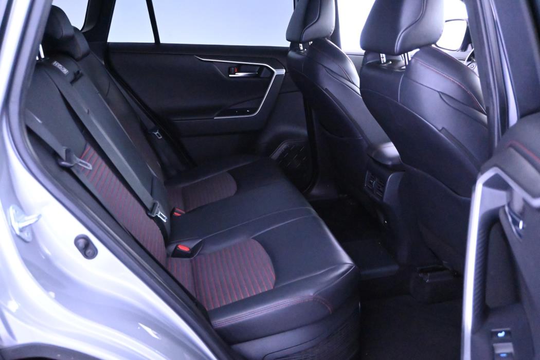 TOYOTA RAV4 Plug-in 2021