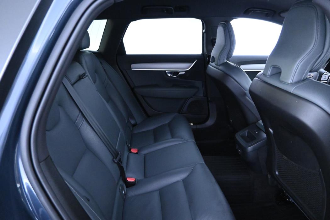 VOLVO V90 Cross Country 2022