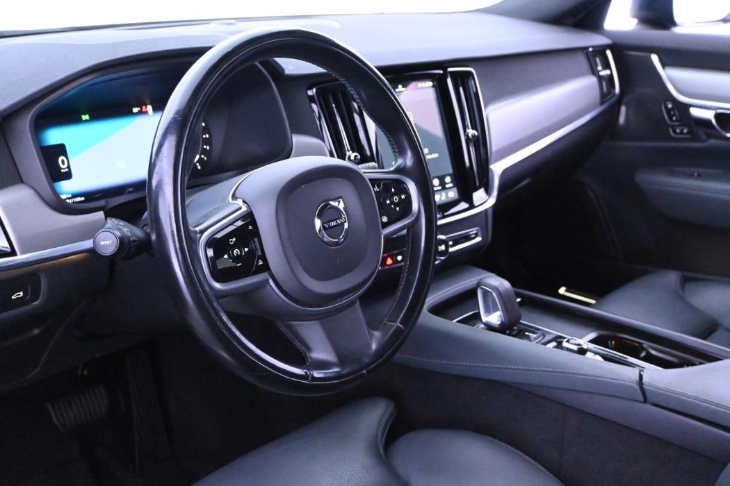 VOLVO V90 Cross Country 2022