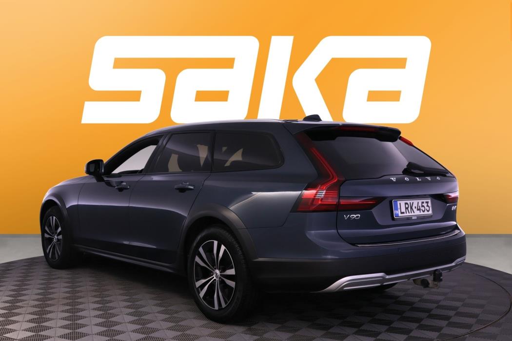 VOLVO V90 Cross Country 2022