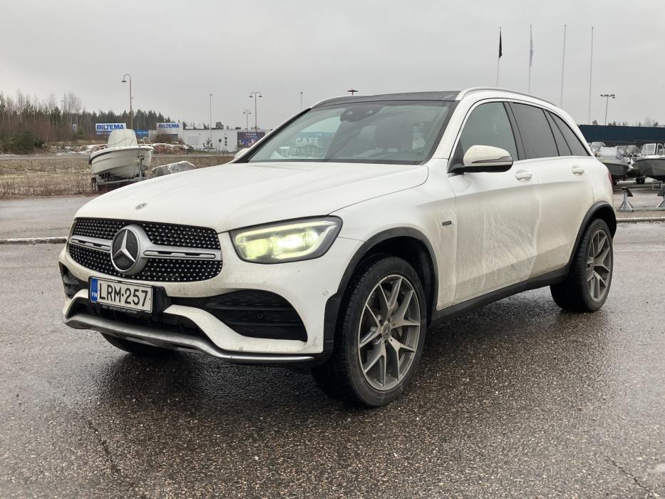 MERCEDES-BENZ GLC 2021