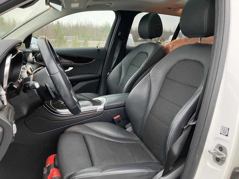 MERCEDES-BENZ GLC 2021