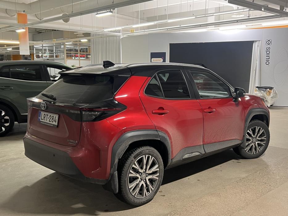 TOYOTA Yaris Cross 2023
