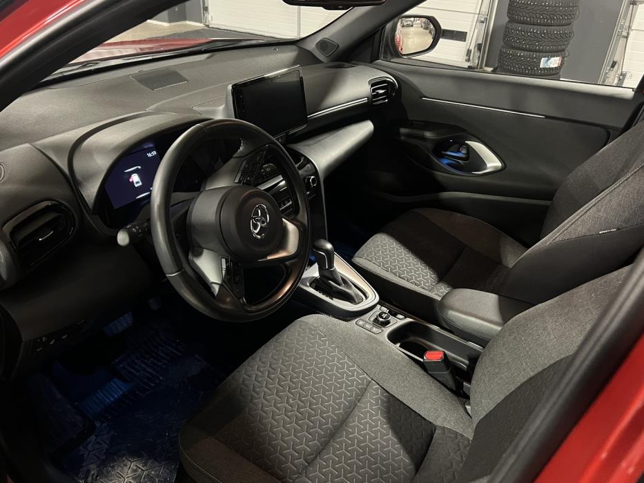 TOYOTA Yaris Cross 2023
