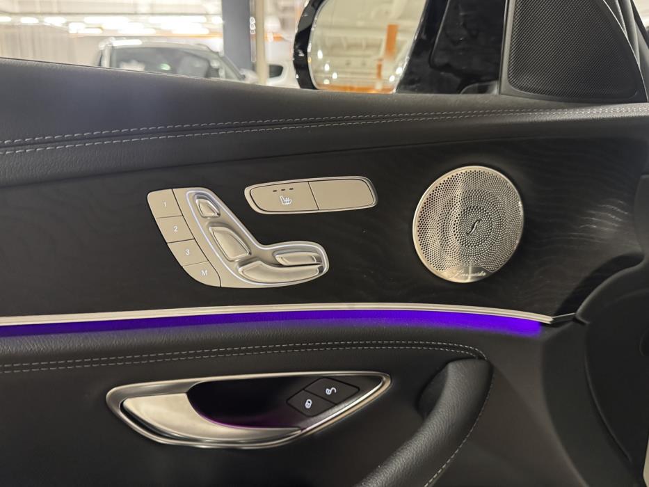 MERCEDES-BENZ E 2023