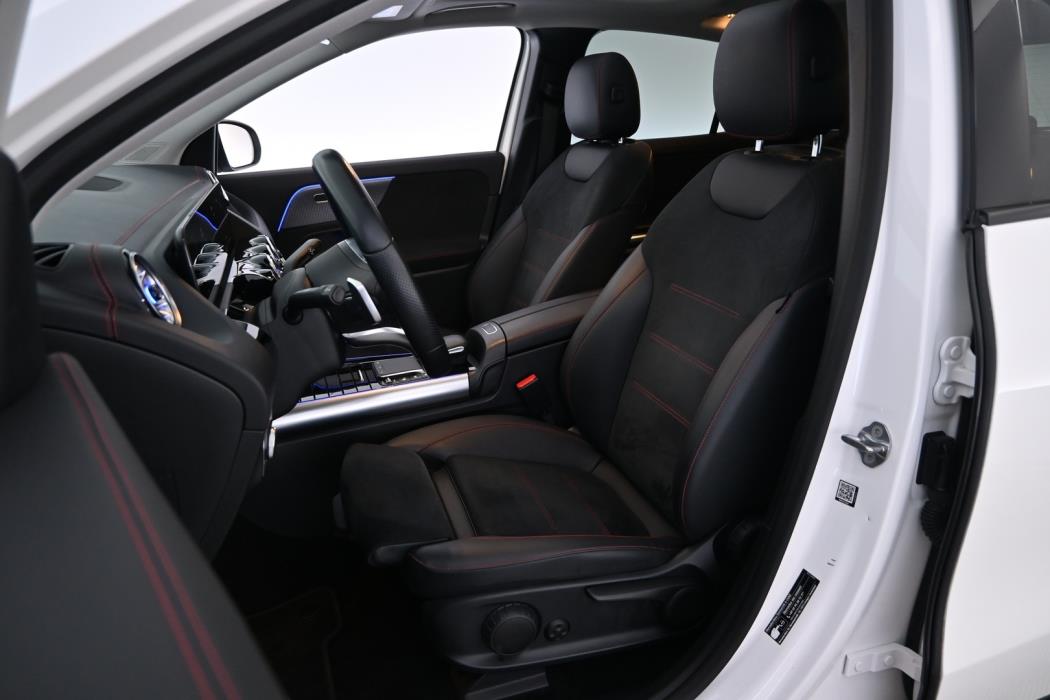 MERCEDES-BENZ EQA 2022