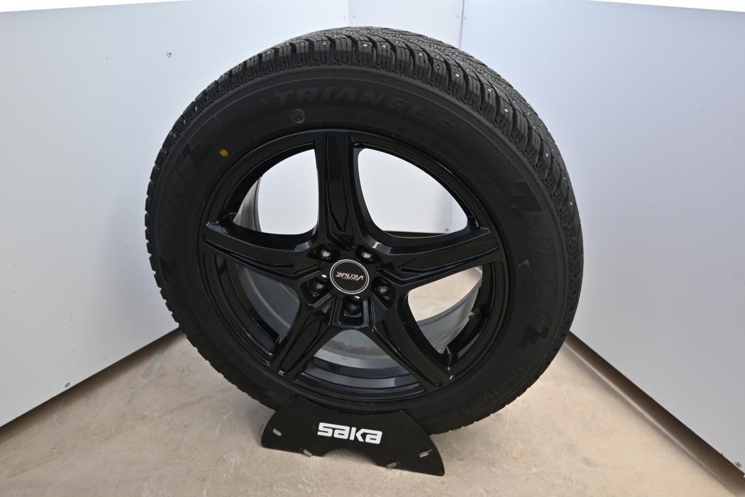 MERCEDES-BENZ EQA 2022