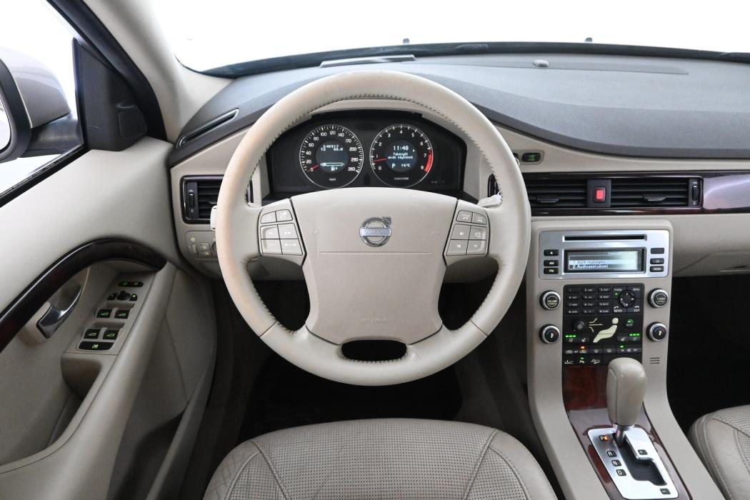VOLVO XC70 2008