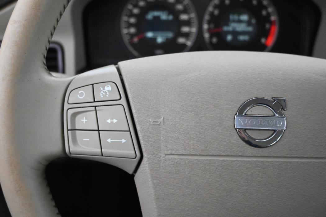 VOLVO XC70 2008