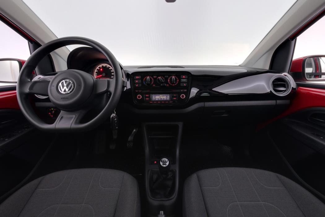 VOLKSWAGEN up! 2016