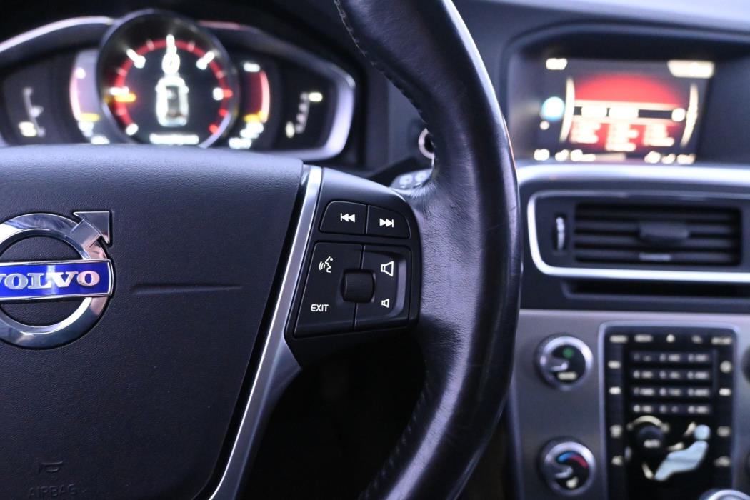 VOLVO V60 2018