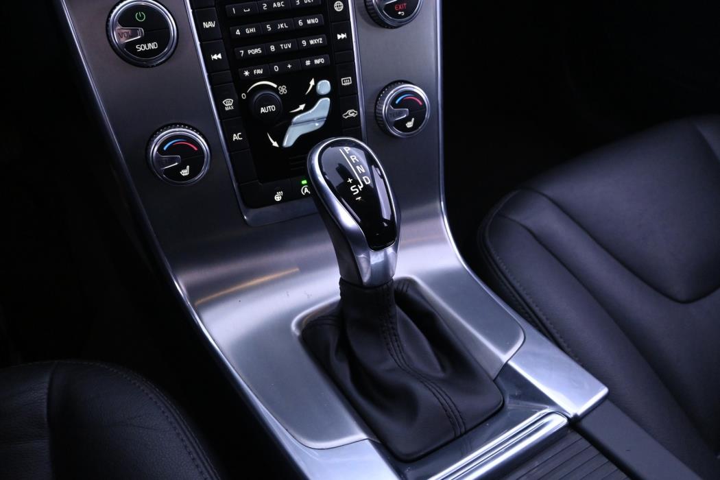 VOLVO V60 2018