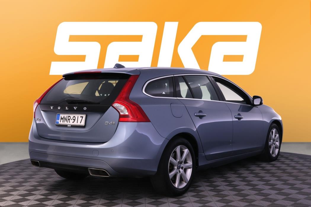 VOLVO V60 2018