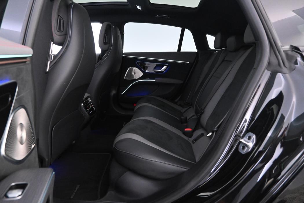 MERCEDES-BENZ EQS 2022