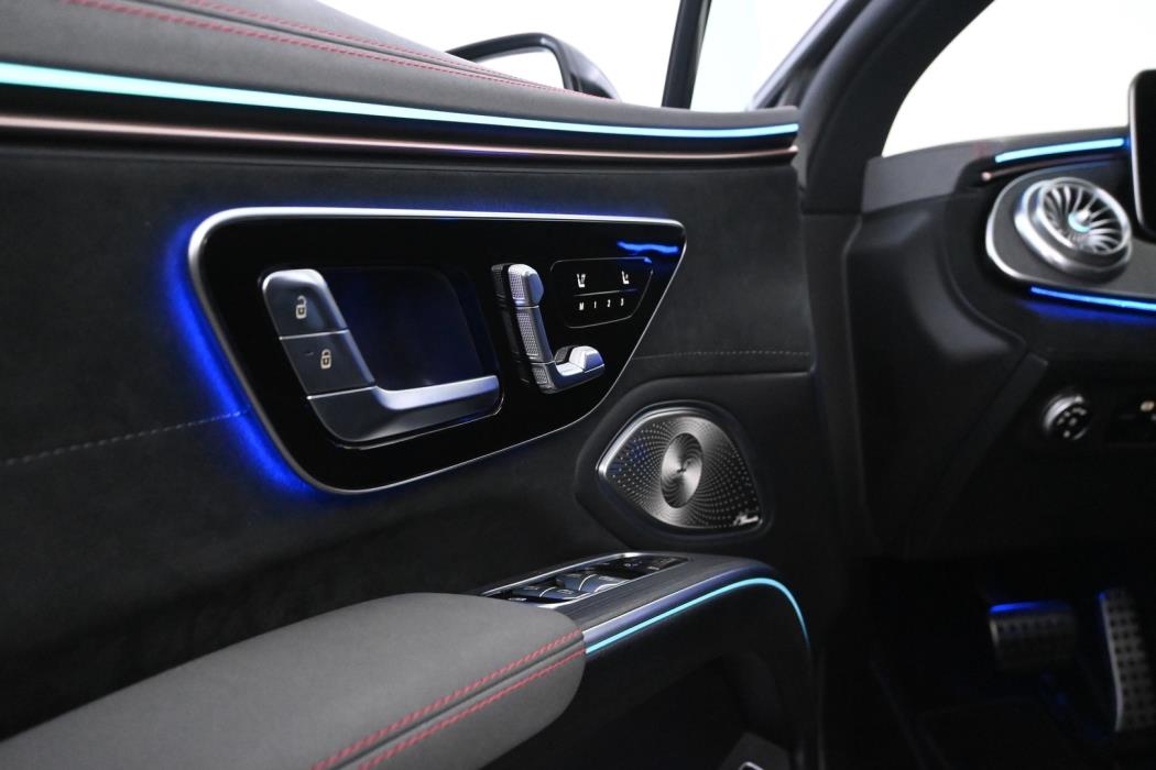 MERCEDES-BENZ EQS 2022