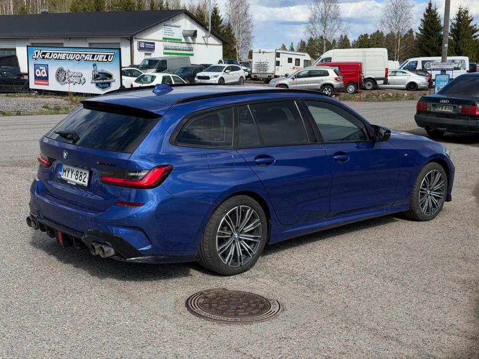 BMW 330 2020