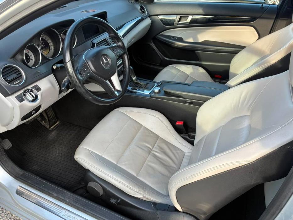 MERCEDES-BENZ C 2011