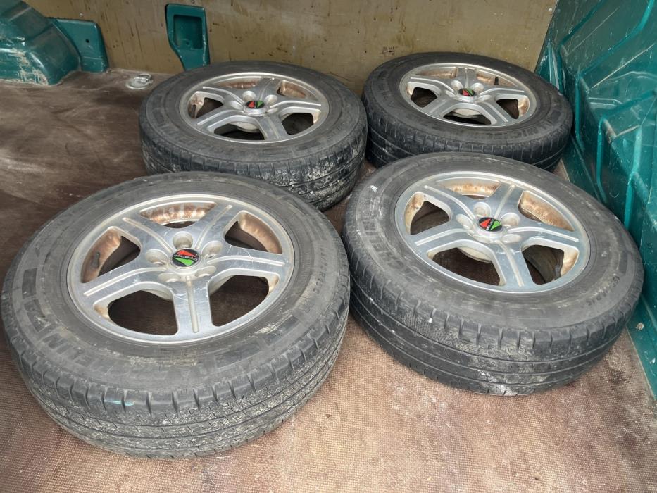 VOLKSWAGEN Transporter 2000