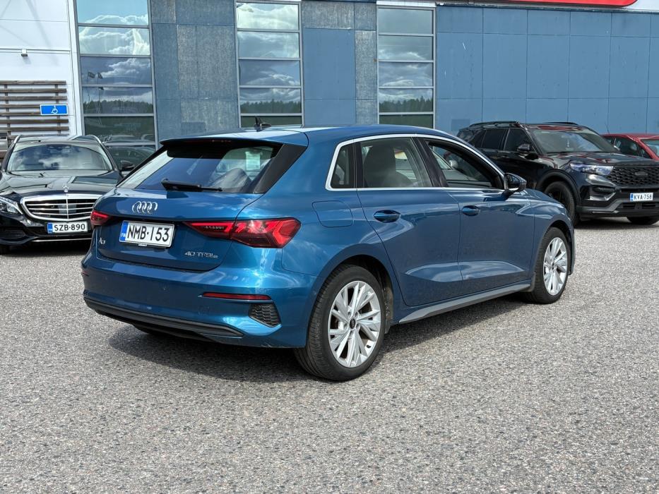 AUDI A3 2021