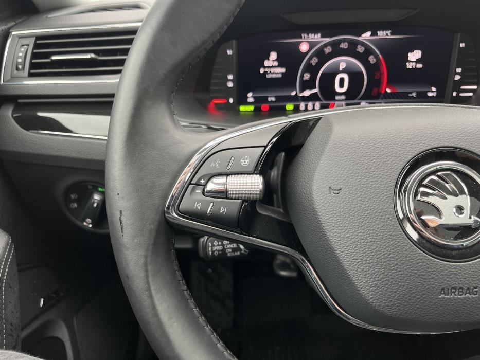SKODA Superb 2021