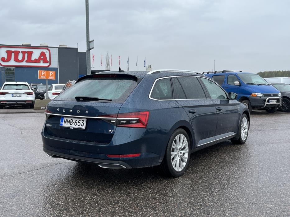 SKODA Superb 2021