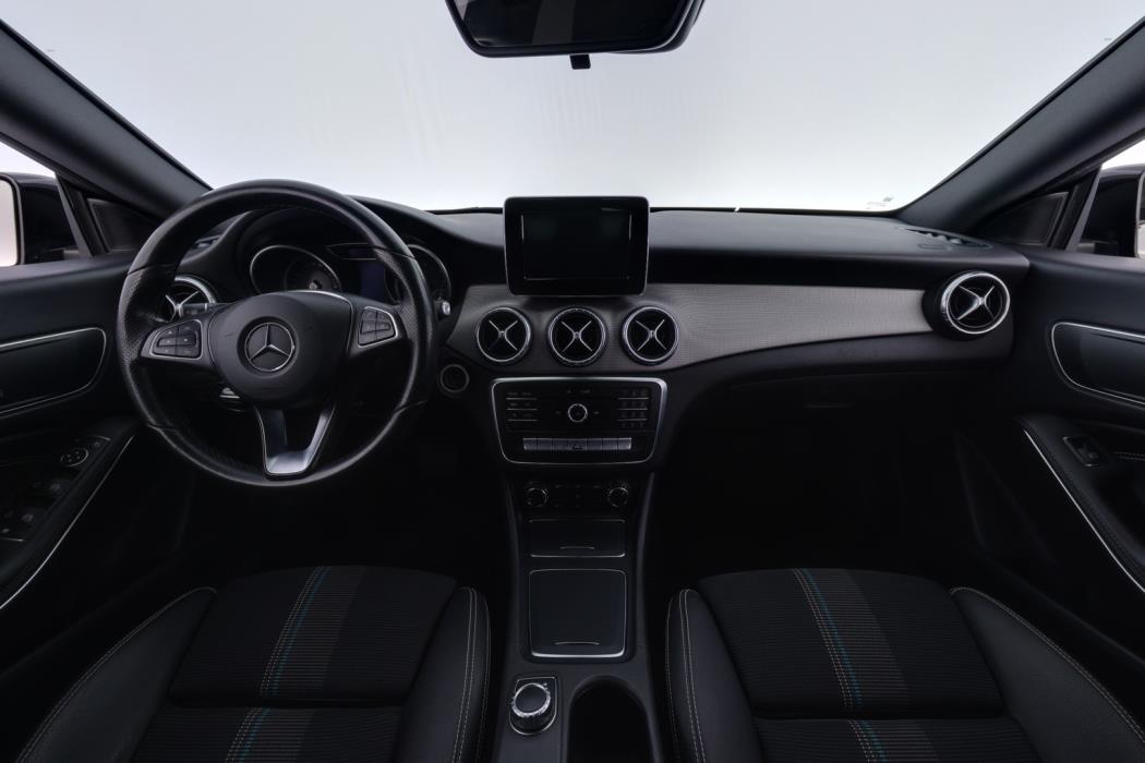 MERCEDES-BENZ CLA 2017
