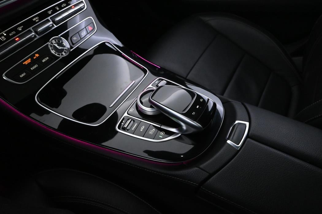 MERCEDES-BENZ E 2017