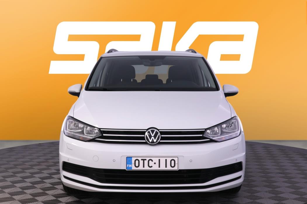VOLKSWAGEN Touran 2022