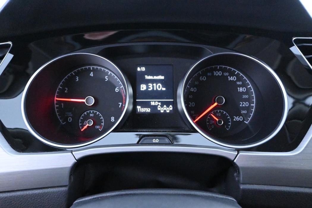 VOLKSWAGEN Touran 2022
