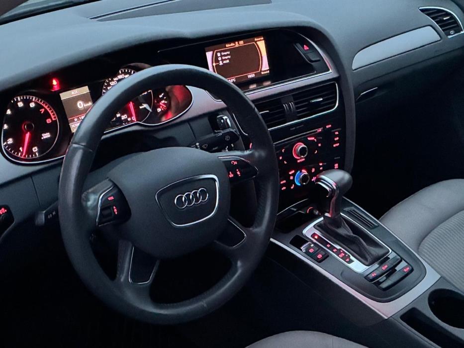 AUDI A4 2012