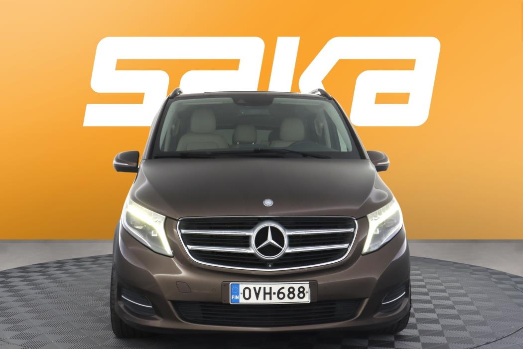 MERCEDES-BENZ V 2014