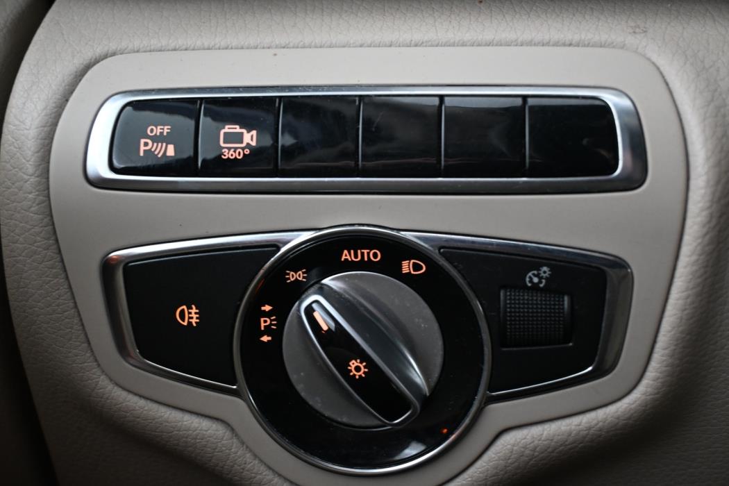 MERCEDES-BENZ V 2014