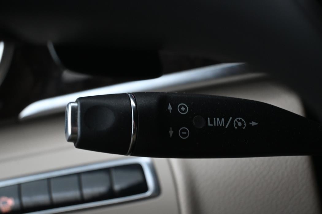 MERCEDES-BENZ V 2014