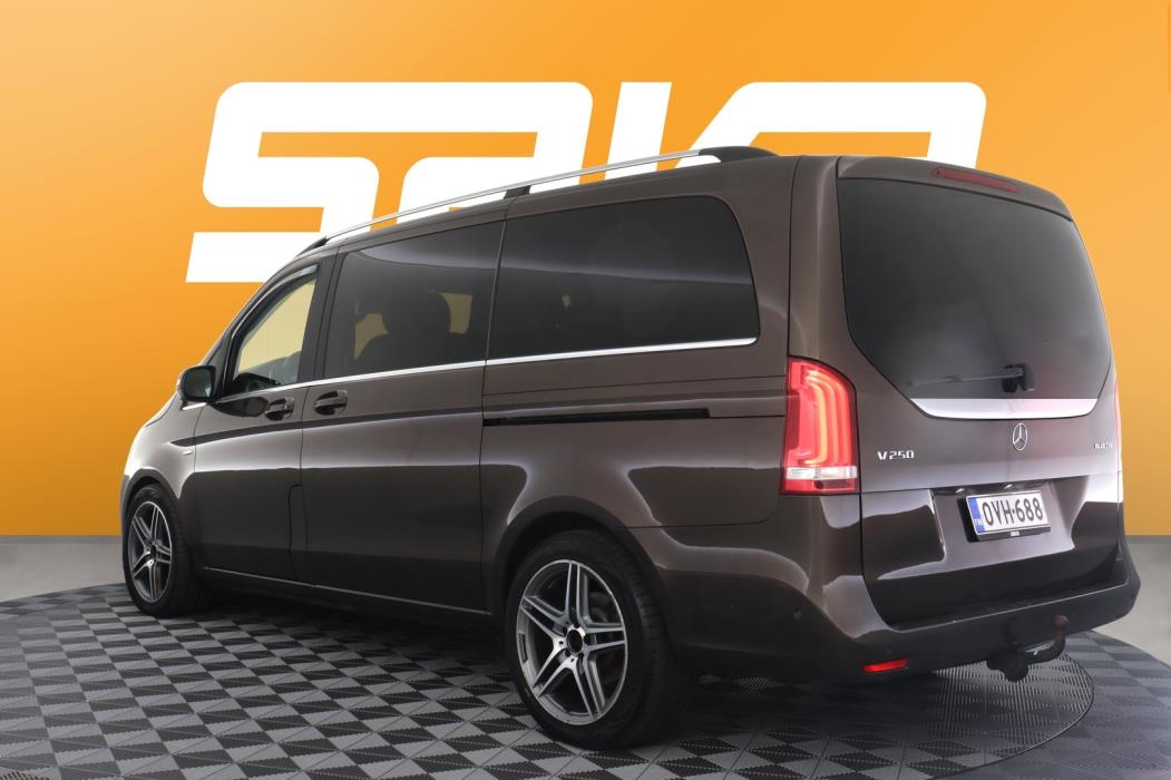 MERCEDES-BENZ V 2014