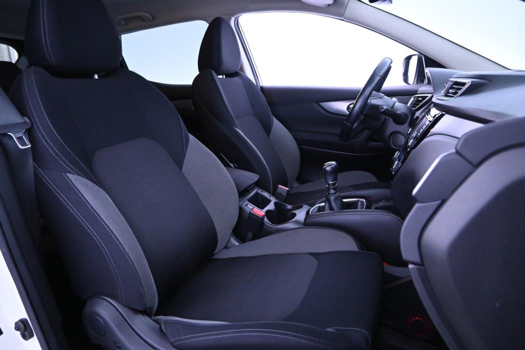 NISSAN Qashqai 2018