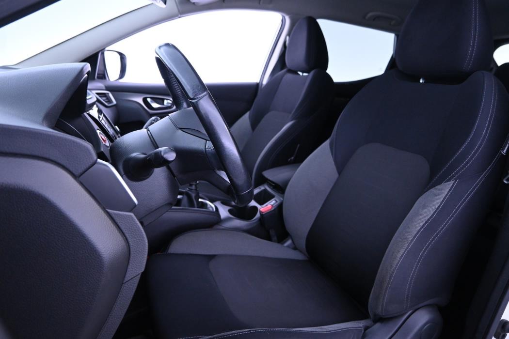 NISSAN Qashqai 2018