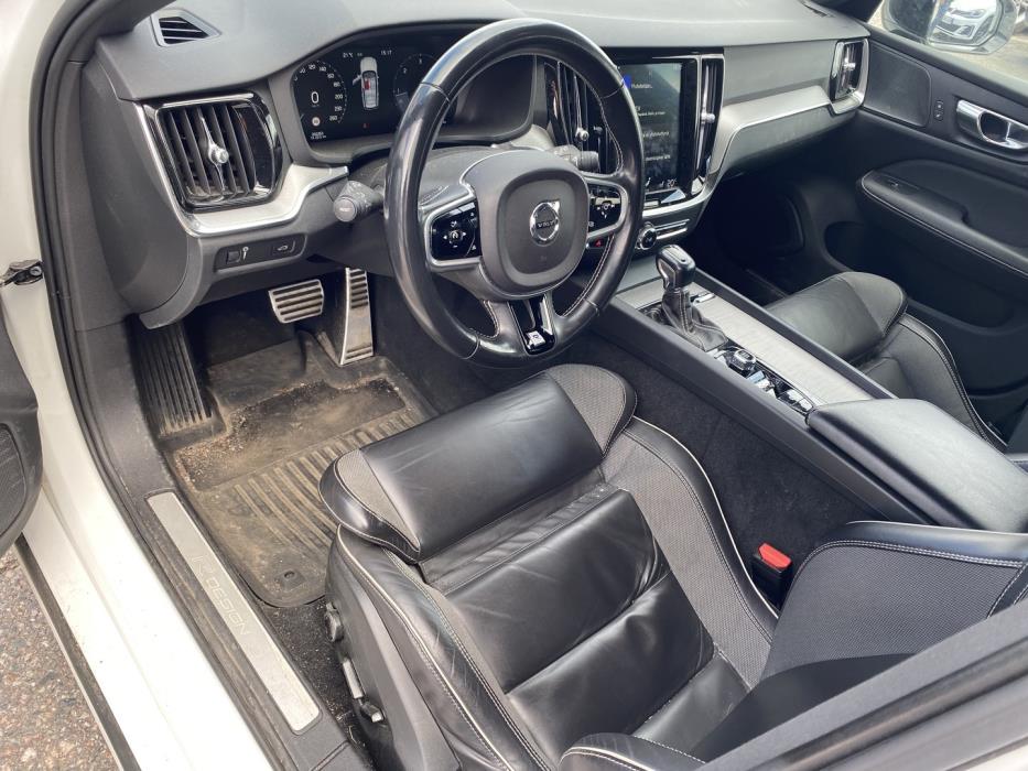 VOLVO V60 2019