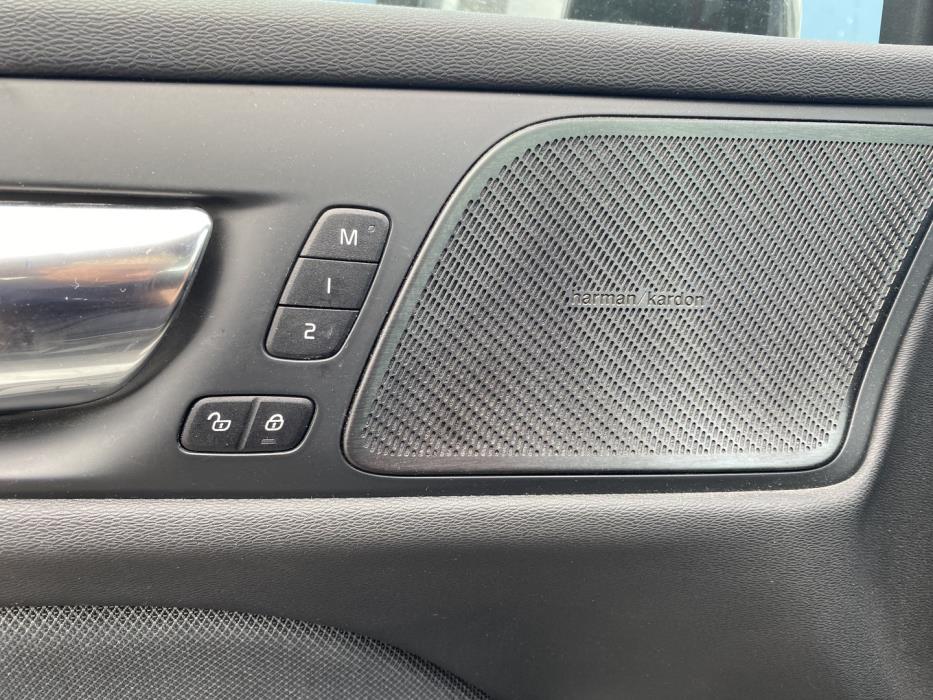 VOLVO V60 2019