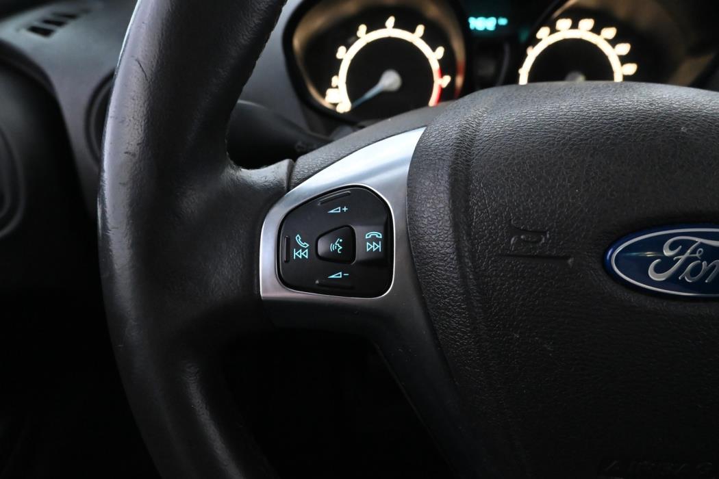 FORD Transit Courier 2015