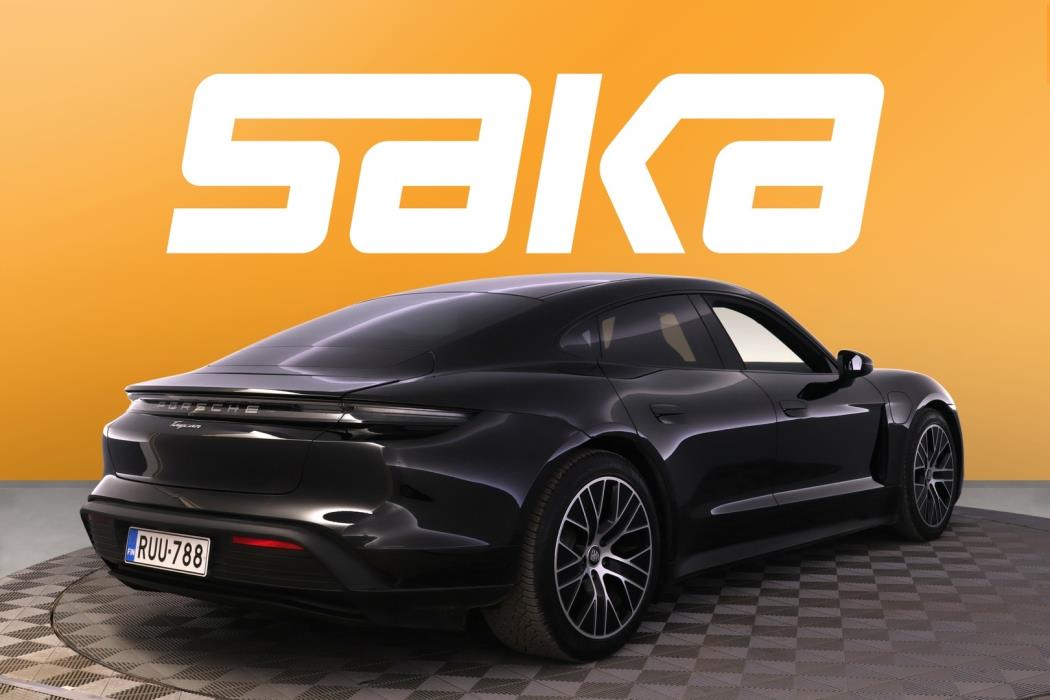 PORSCHE Taycan 2021