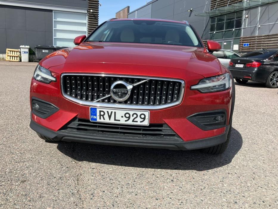 VOLVO V60 Cross Country 2019