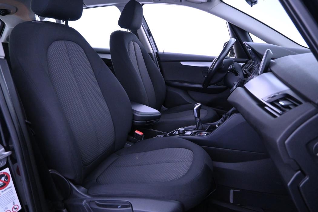 BMW 218 2015